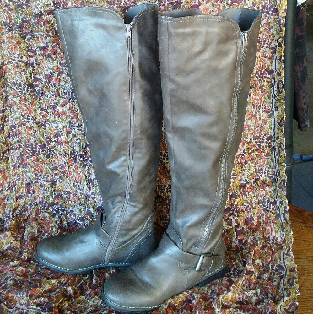 Over the knee boots Sz 8.5